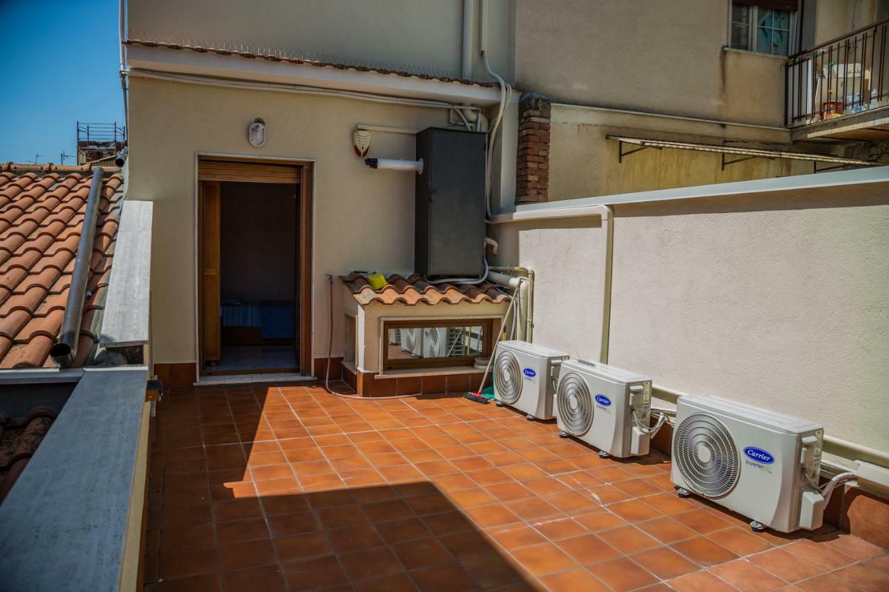B&B Cortile Aurora برونتي المظهر الخارجي الصورة