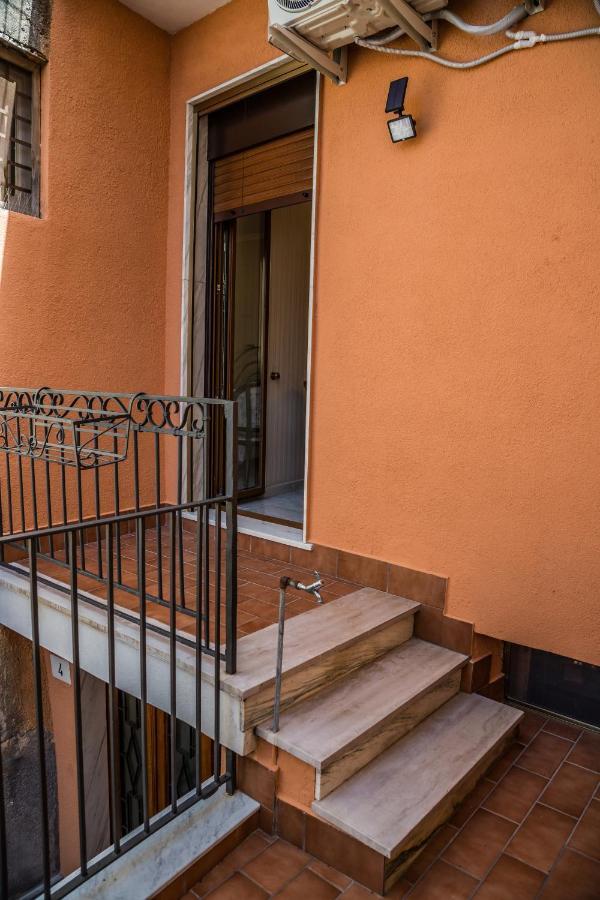 B&B Cortile Aurora برونتي المظهر الخارجي الصورة